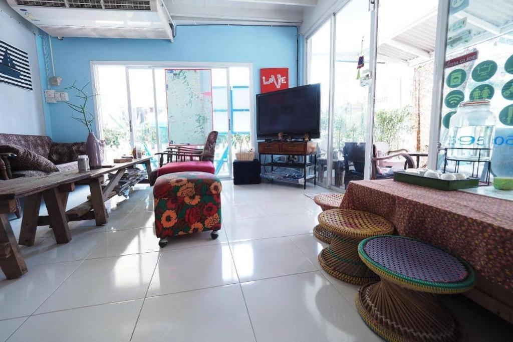 Hua Hin Lub Sabai Vandrarhem Exteriör bild
