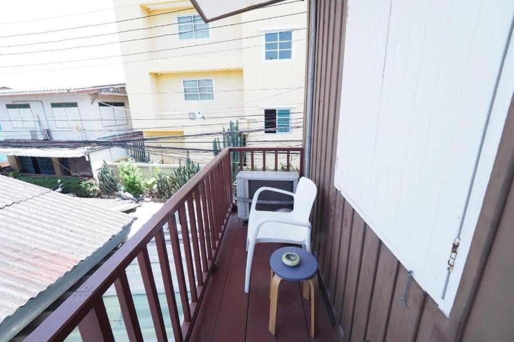 Hua Hin Lub Sabai Vandrarhem Exteriör bild